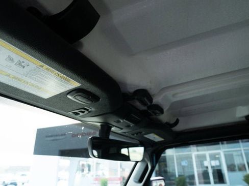 Used 2023 Jeep Gladiator Mojave w/ Cold Weather Group image 17