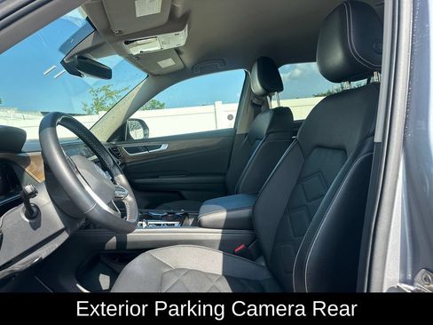 Used 2025 Volkswagen Atlas SE FWD image 7
