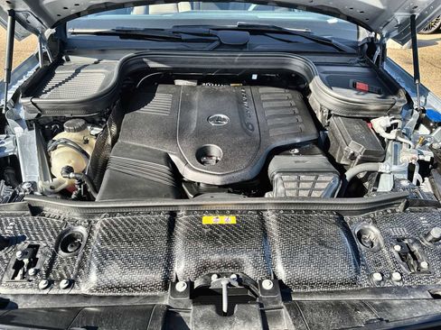 Used 2025 Mercedes-Benz GLS 450 4MATIC image 13