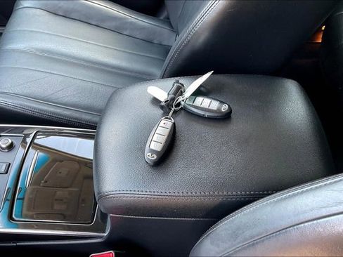 Used 2014 INFINITI QX70 2WD image 12