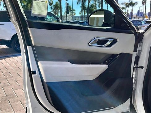 Used 2023 Land Rover Range Rover Velar S image 23