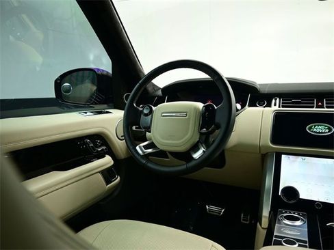 Used 2022 Land Rover Range Rover P525 Westminster Edition image 8