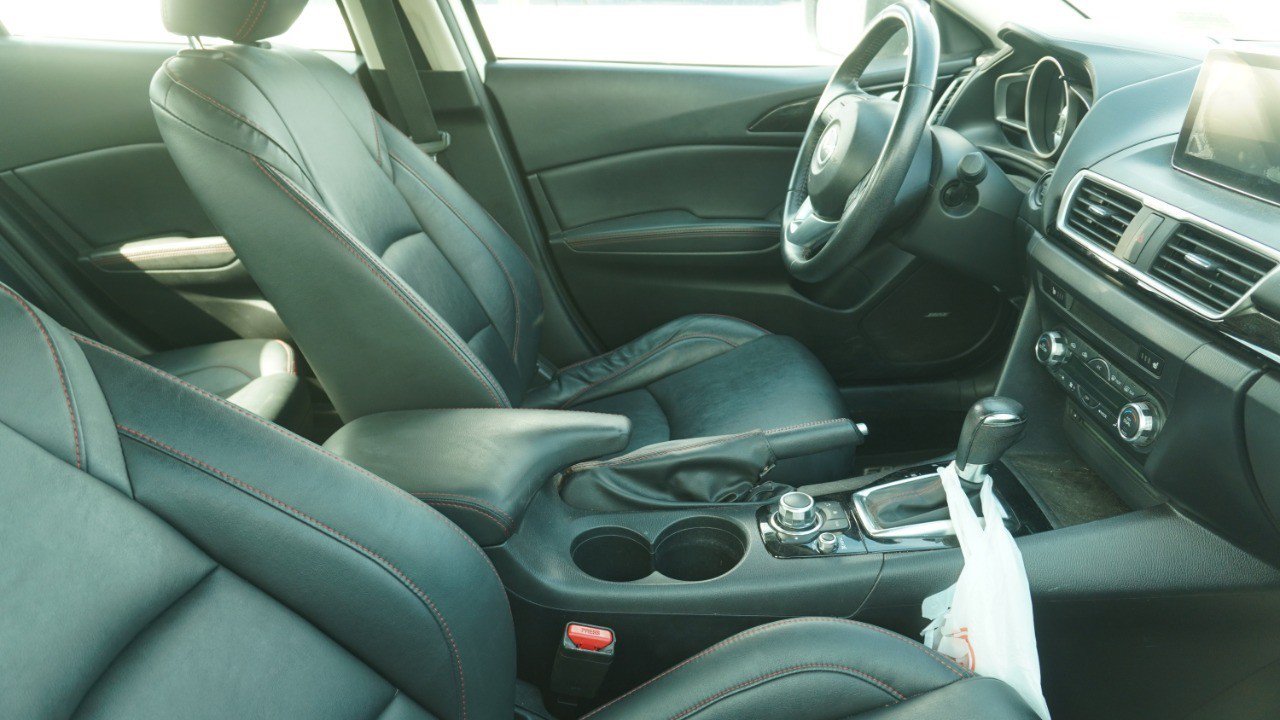 Used 2015 MAZDA MAZDA3 i Grand Touring FWD image 9