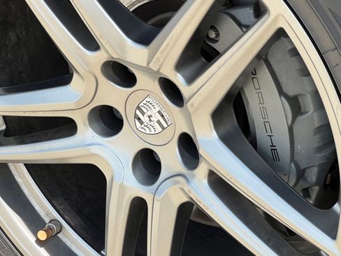Used 2020 Porsche Macan S AWD/4WD image 13