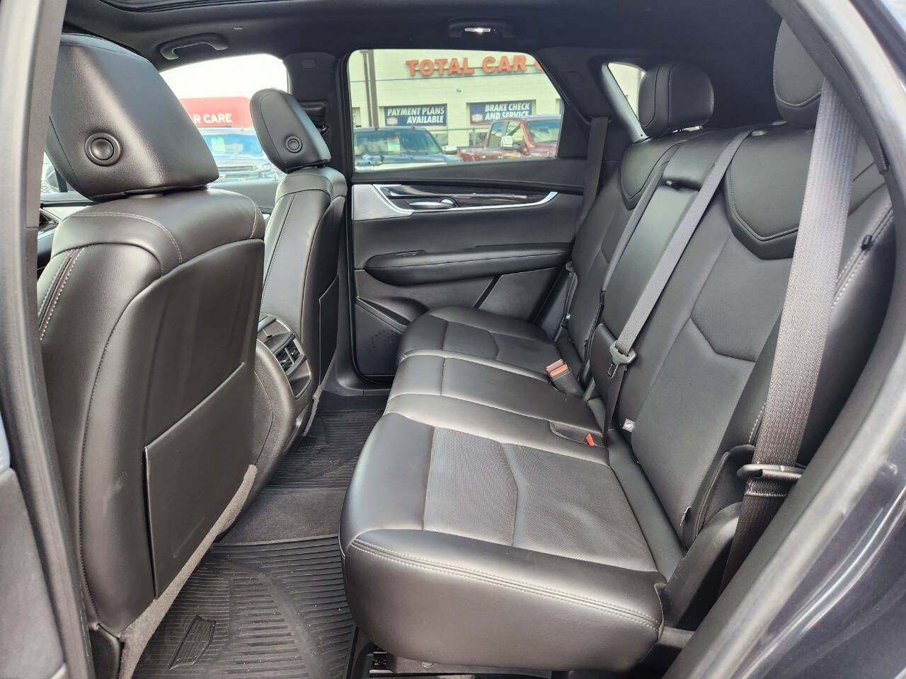 Used 2023 Cadillac XT5 Premium Luxury AWD/4WD image 13
