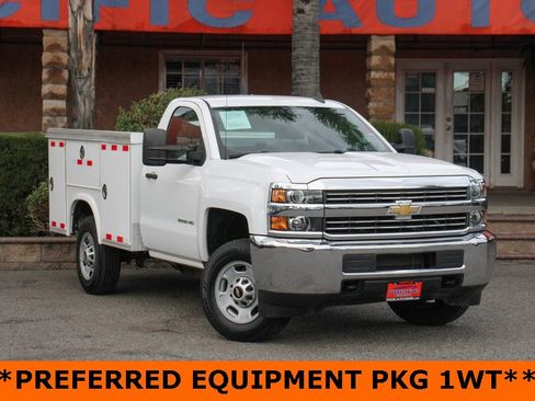 Used 2017 Chevrolet Silverado 2500 W/T image 2