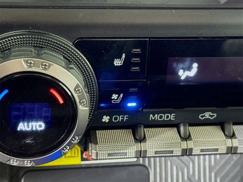 Certified 2024 Toyota Tacoma Limited image 12