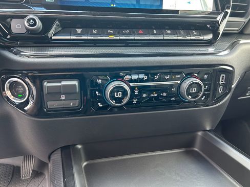 New 2026 Chevrolet Silverado 2500 ZR2 w/ LPO, Dark Essentials Package AWD/4WD image 35
