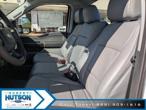 New 2025 Ford F250 XL w/ XL Chrome Package image 16