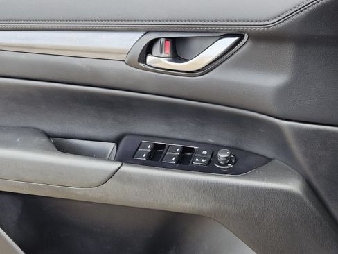 Used 2020 MAZDA CX-5 Touring FWD image 30