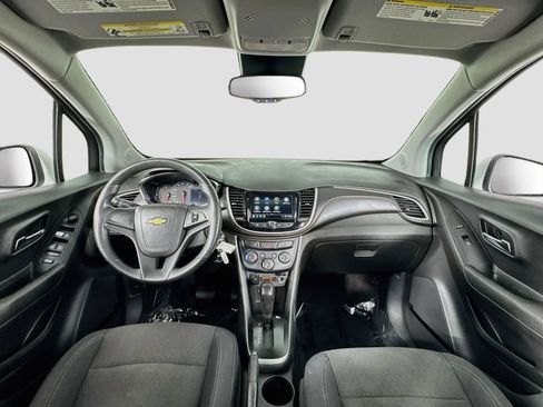 Used 2019 Chevrolet Trax LS w/ LPO, Protection Package AWD/4WD image 15