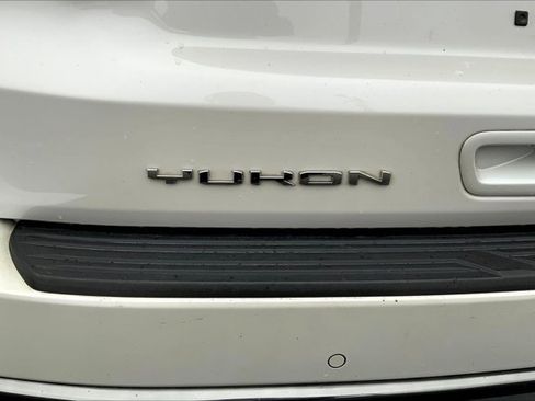 Used 2022 GMC Yukon AT4 image 7