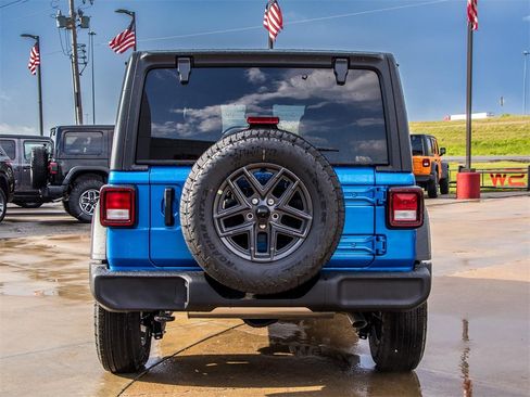 New 2025 Jeep Wrangler Sport S image 9