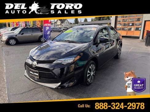 Used 2018 Toyota Corolla LE image 1