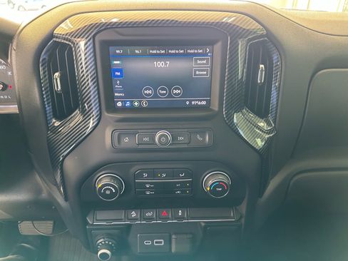 Used 2021 Chevrolet Silverado 1500 Custom Trail Boss w/ LPO, Dark Essentials Package image 33