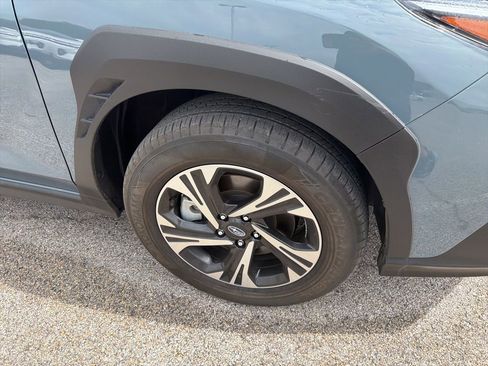 Used 2024 Subaru Crosstrek 2.0i Premium image 4