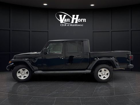 Used 2022 Jeep Gladiator Sport AWD/4WD image 10