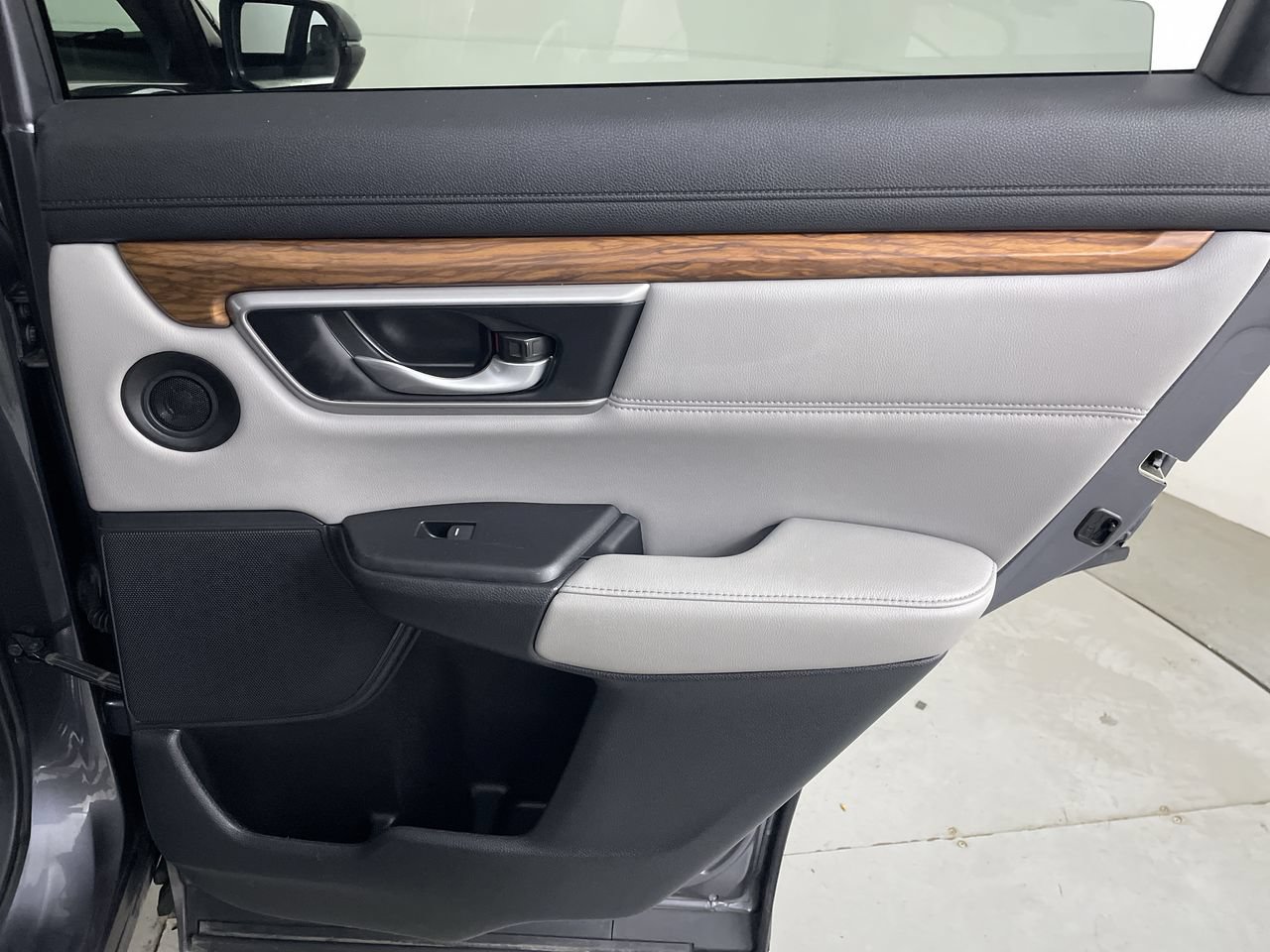 Used 2022 Honda CR-V EX-L image 25