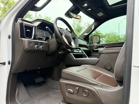 Used 2024 GMC Sierra 2500 Denali w/ Denali Reserve Package AWD/4WD image 22