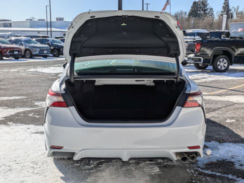 Used 2023 Toyota Camry SE image 32