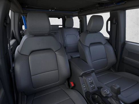 New 2026 Ford Bronco Big Bend w/ Black Diamond Package AWD/4WD image 10