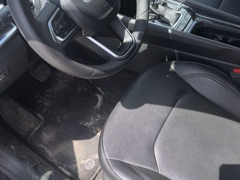 Used 2023 Jeep Compass Latitude AWD/4WD image 7