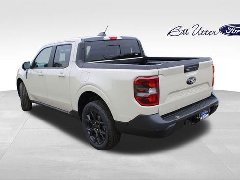 New 2025 Ford Maverick Lariat w/ Black Appearance Package image 4
