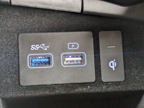 Used 2025 Genesis GV70 2.5T AWD/4WD image 24