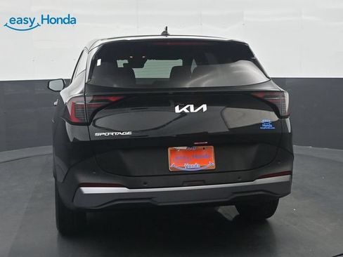 Used 2026 Kia Sportage LX FWD image 6