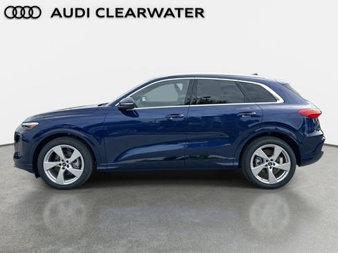 New 2025 Audi Q5 Prestige image 3