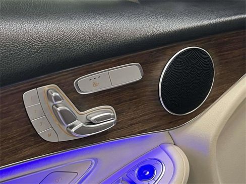 Certified 2022 Mercedes-Benz GLC 300 4MATIC image 17