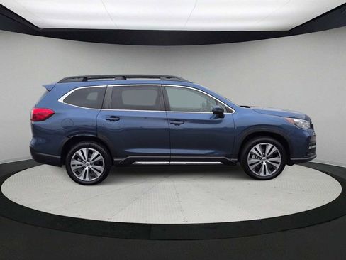 Used 2022 Subaru Ascent Limited w/ Technology Package image 9