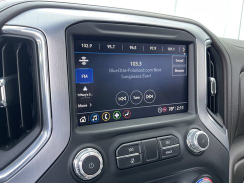 Used 2022 GMC Sierra 1500 SLT AWD/4WD image 26