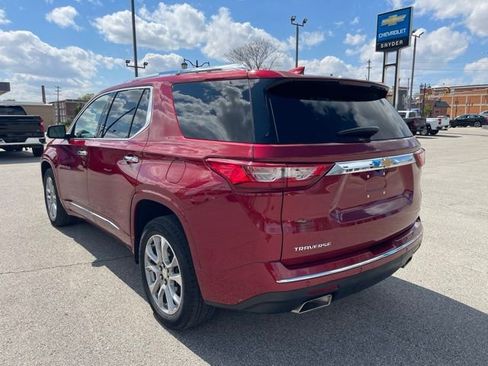 Used 2021 Chevrolet Traverse Premier FWD image 14