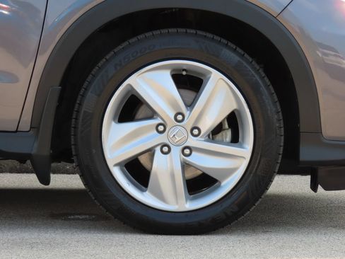 Used 2019 Honda HR-V EX-L image 16