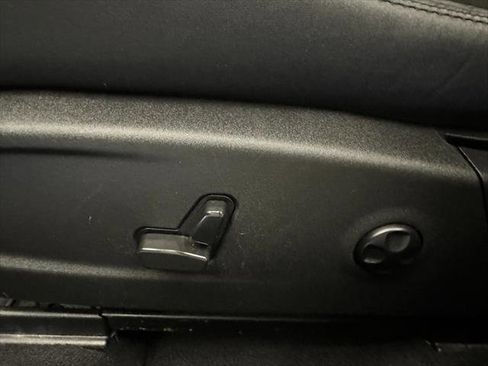 Certified 2021 Chrysler 300 Touring image 20