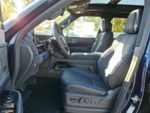 New 2026 INFINITI QX80 4WD image 10