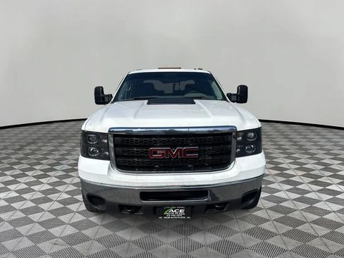 Used 2013 GMC Sierra 2500 W/T AWD/4WD image 3