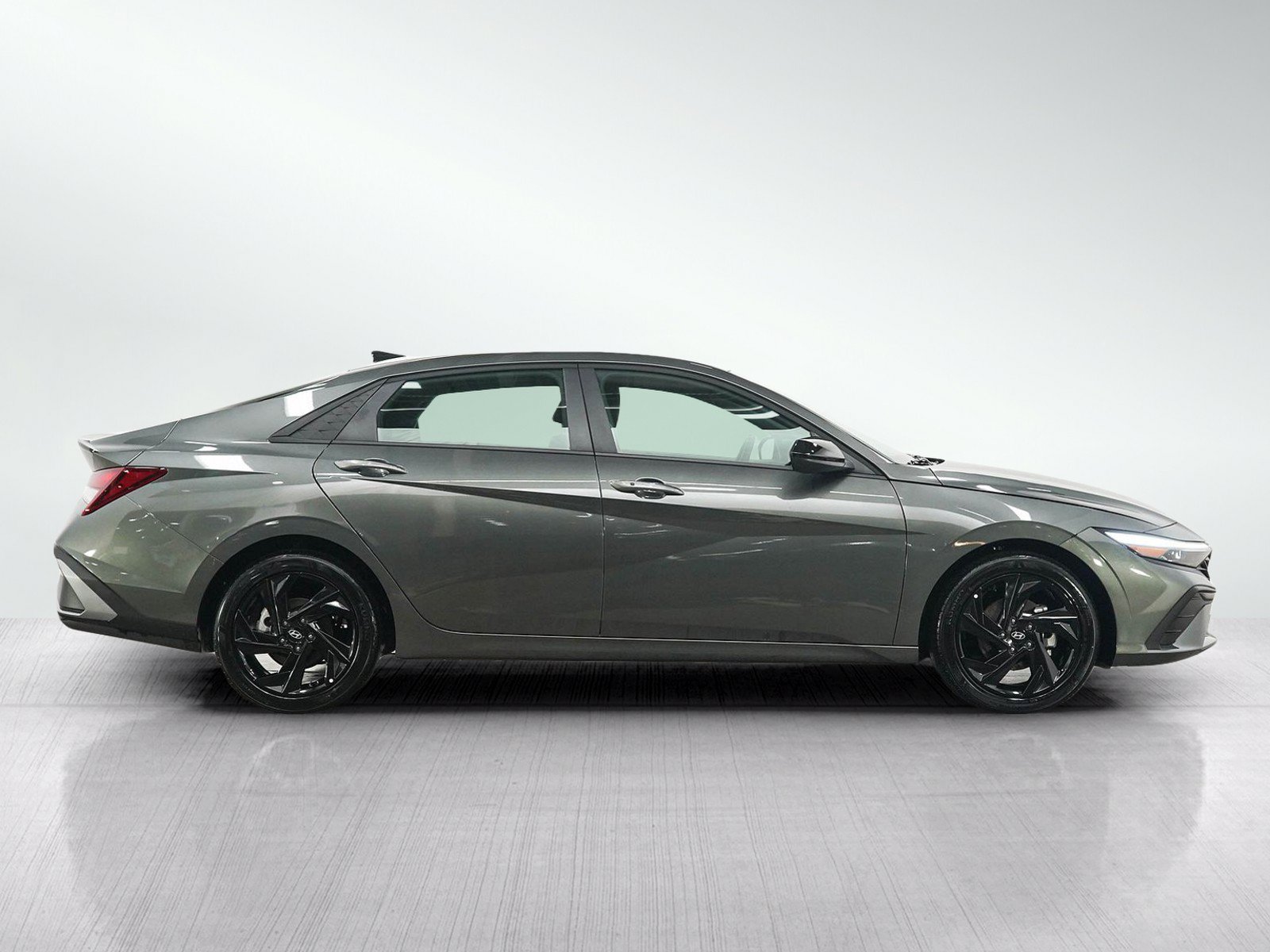Certified 2026 Hyundai Elantra Sport FWD image 6