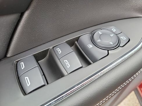 Certified 2023 Buick Envision Essence image 17