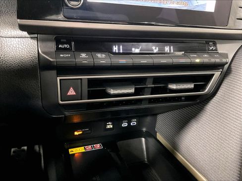 Certified 2025 Toyota Camry SE image 25