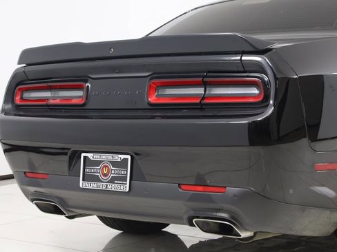 Used 2022 Dodge Challenger R/T w/ Blacktop Package image 48