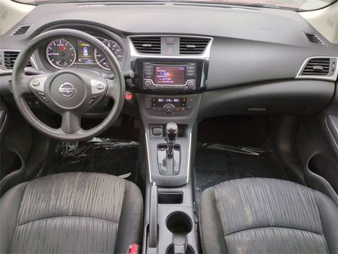 Used 2018 Nissan Sentra SV image 16