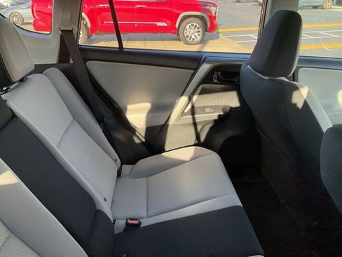 Used 2017 Toyota RAV4 XLE image 5