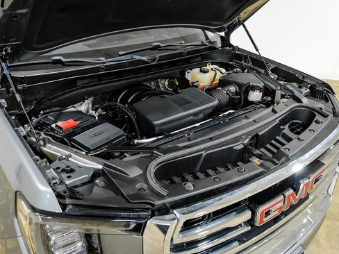 Used 2022 GMC Yukon XL SLT w/ SLT Premium Package image 51