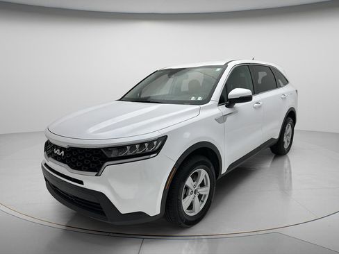 Used 2022 Kia Sorento LX AWD/4WD image 6