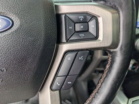 Used 2019 Ford F150 Platinum w/ Equipment Group 701A Luxury image 31