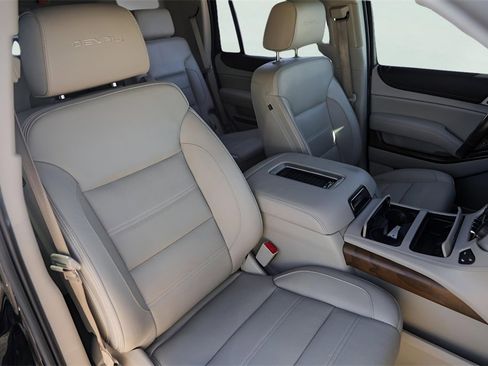 Used 2019 GMC Yukon Denali w/ Open Road Package image 35