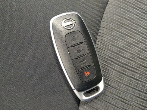 Used 2024 Nissan Sentra SV FWD image 32