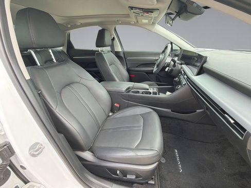 Used 2025 Hyundai Sonata Limited FWD image 16